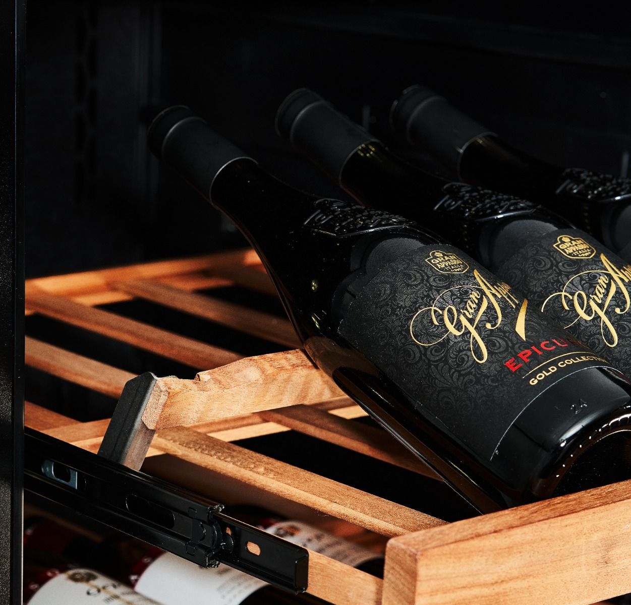 SWISSCAVE WLB-460FLD-MIX Single Zone Wine Cooler – 172cm, 151 Bottle Capacity