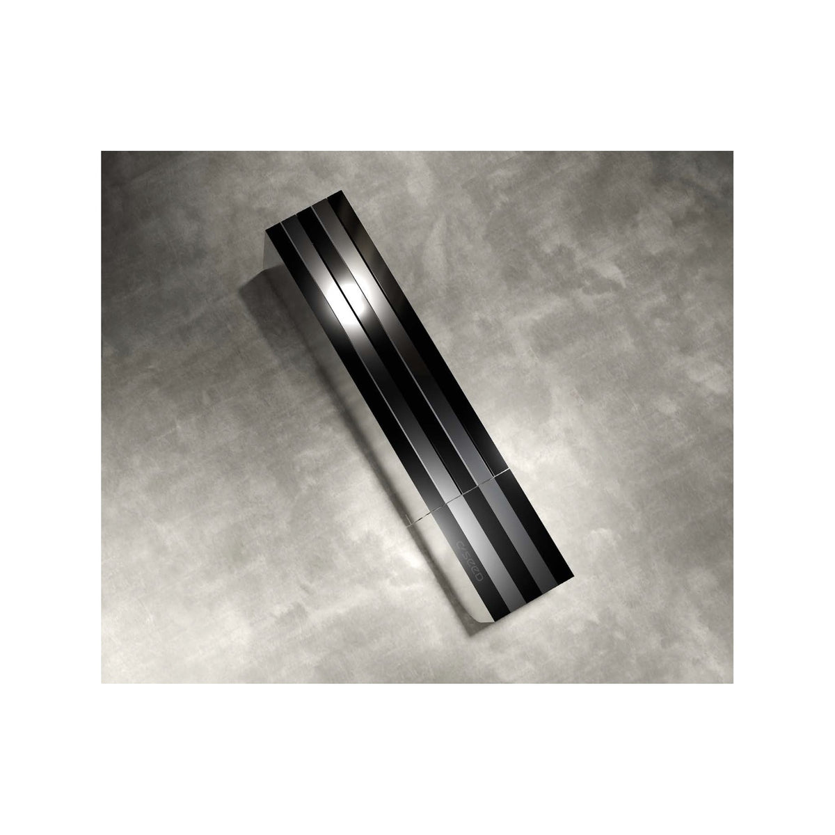 N1 - THE UNFOLDING TV